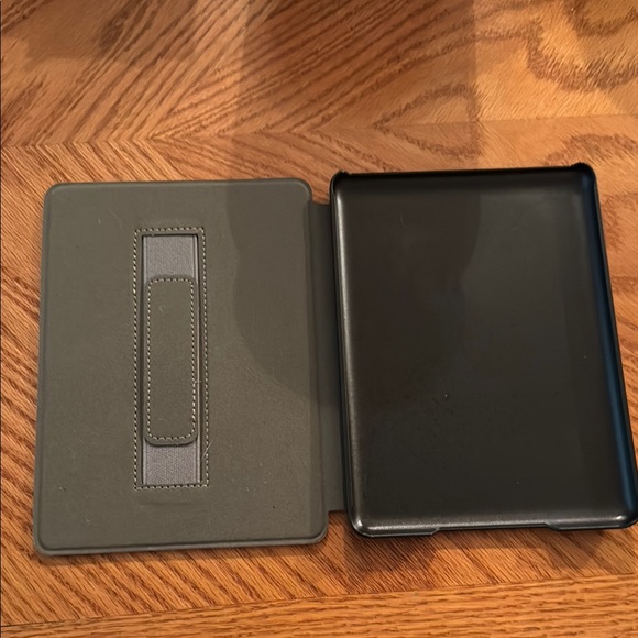 Kindle Paperwhite SE 6.8” display 32gig - Picture 14 of 15